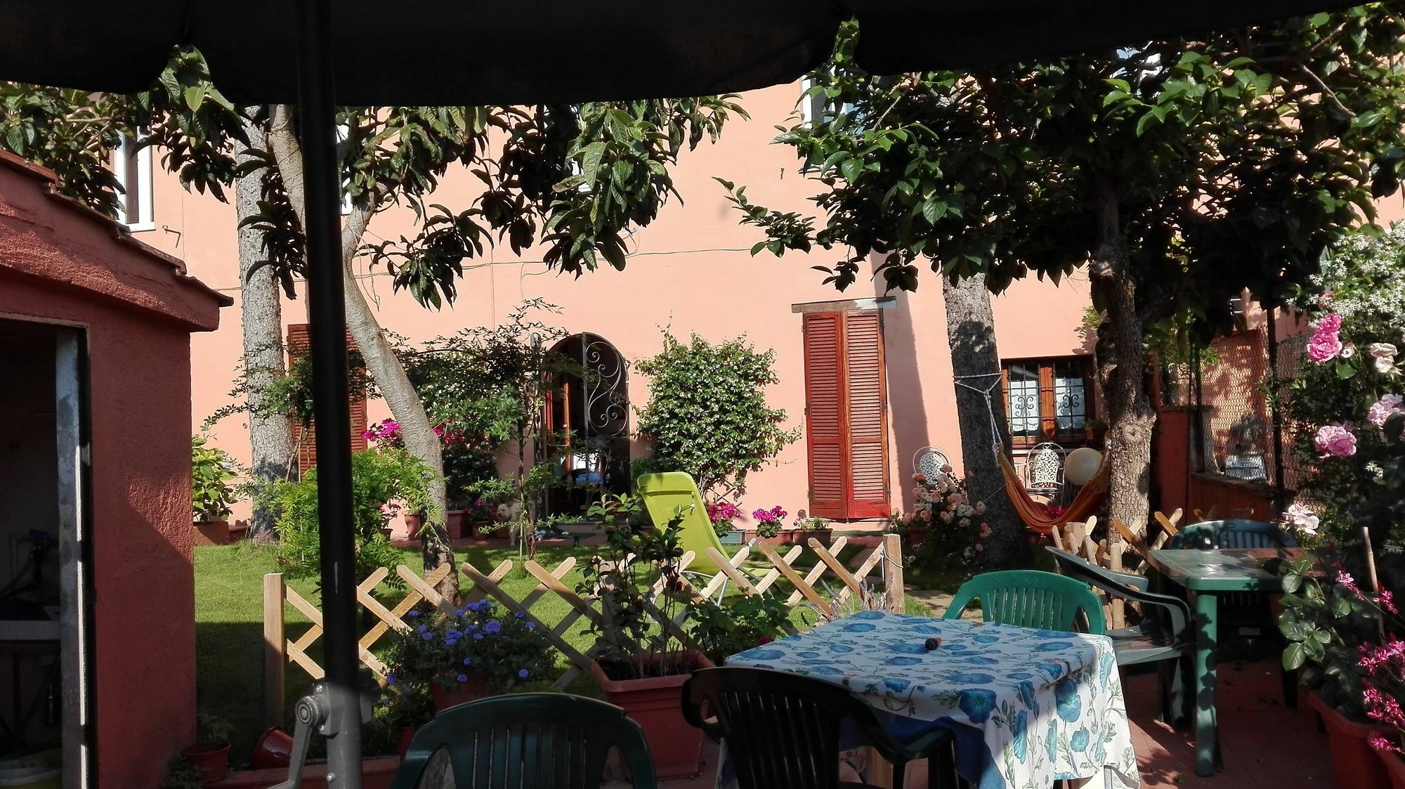 Al Giardino Di Alice Bed & Breakfast Perugia Luaran gambar