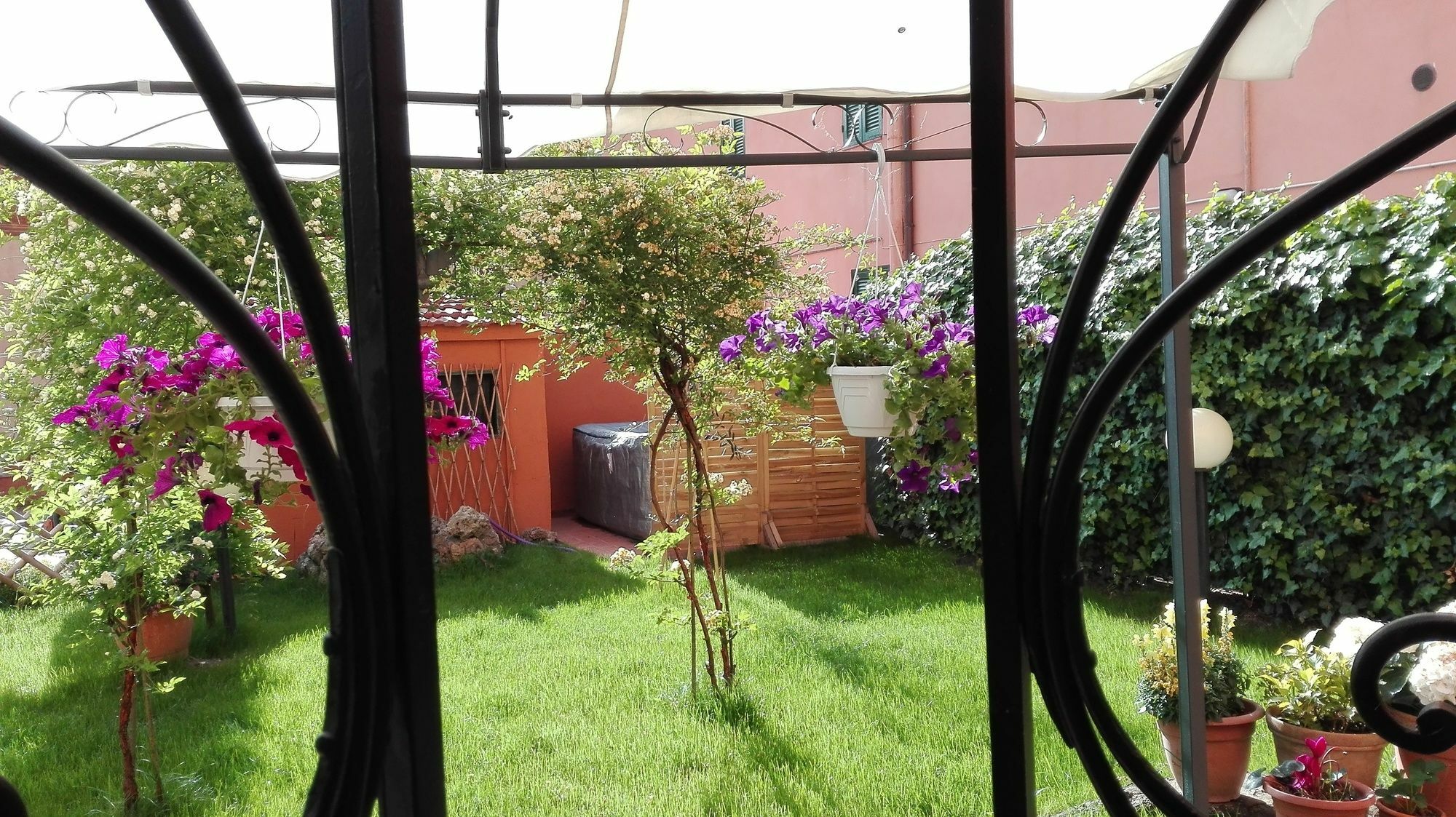 Al Giardino Di Alice Bed & Breakfast Perugia Luaran gambar