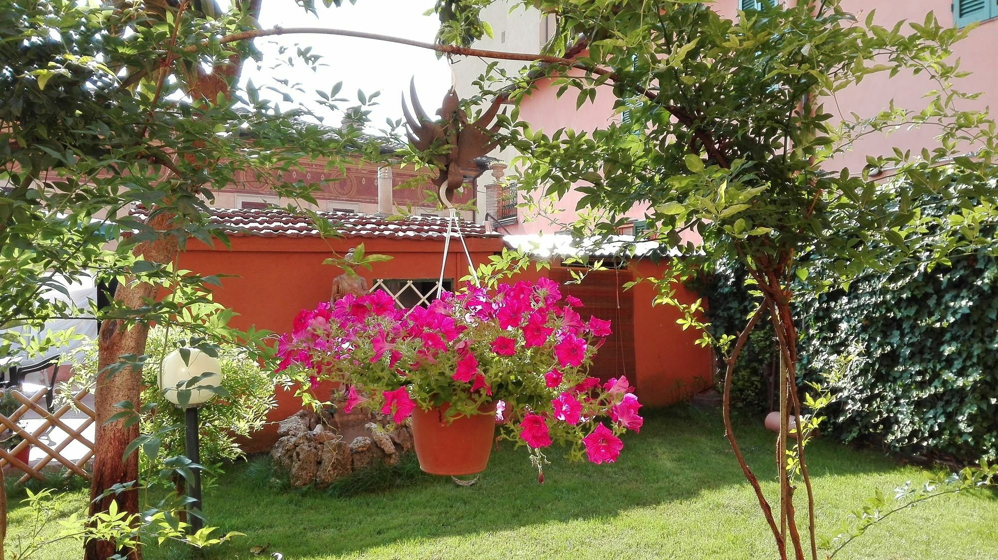 Al Giardino Di Alice Bed & Breakfast Perugia Luaran gambar