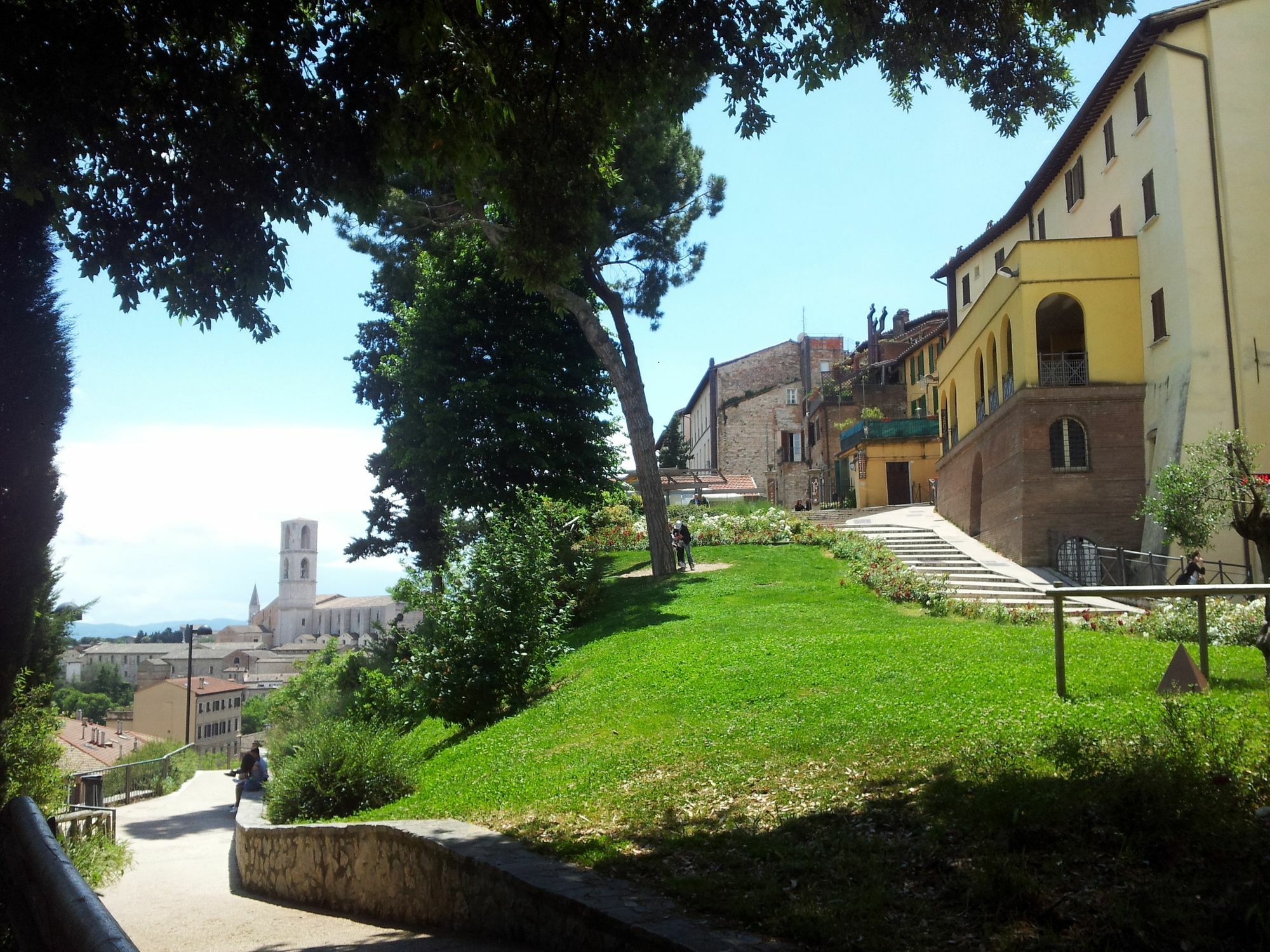Al Giardino Di Alice Bed & Breakfast Perugia Luaran gambar